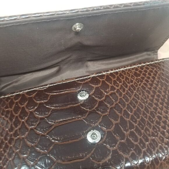 Faux Leather Wallet. BROWN. - Picture 4 of 13